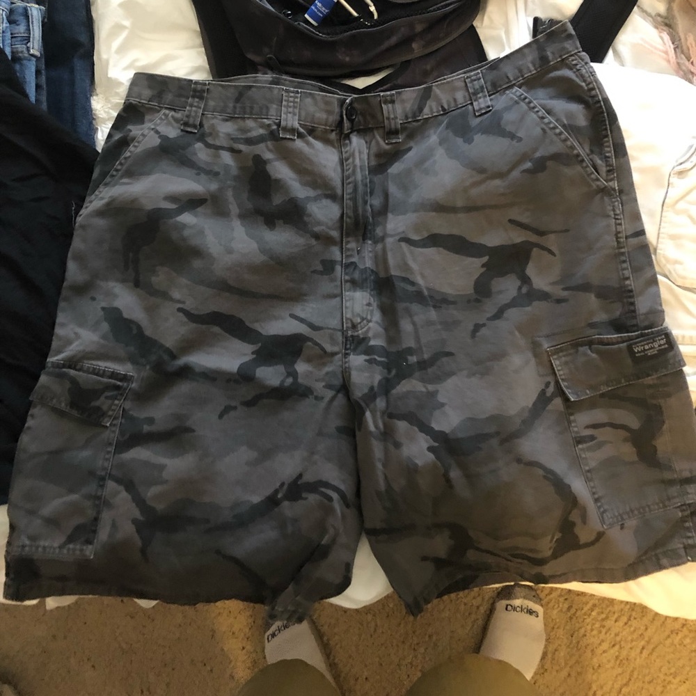 Dickies camo shorts